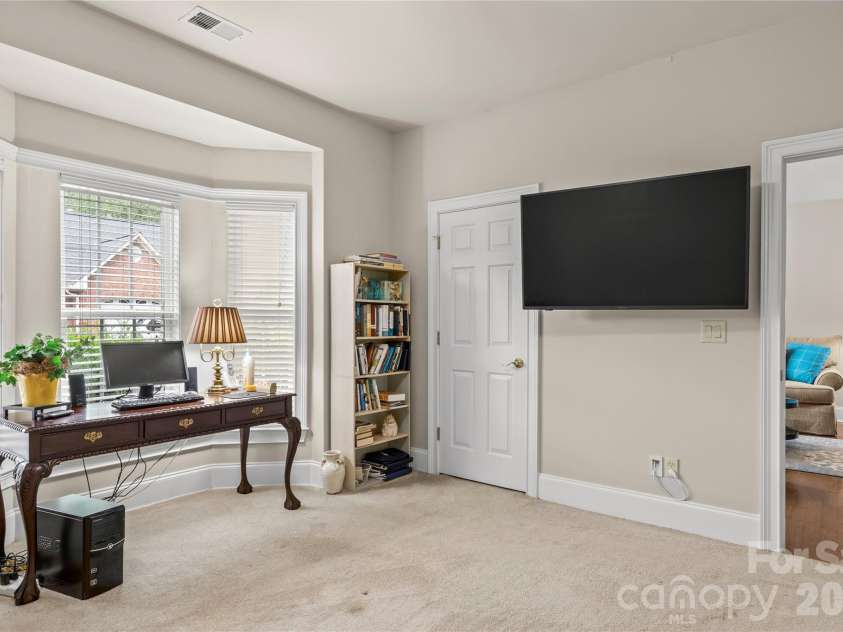 6142 Stadium Ridge Court, Clemmons, NC 27012.  MLS# CAR4408587, YatesRealty ID 43946. 