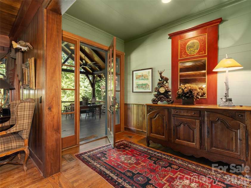 470 & 482 East Fork Road, Canton, NC 28716.  MLS# CAR4413723, YatesRealty ID 43947. 