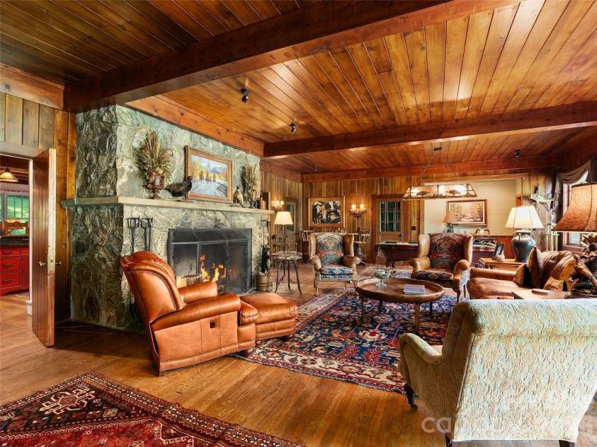 470 & 482 East Fork Road, Canton, NC 28716.  MLS# CAR4413723, YatesRealty ID 43947. 