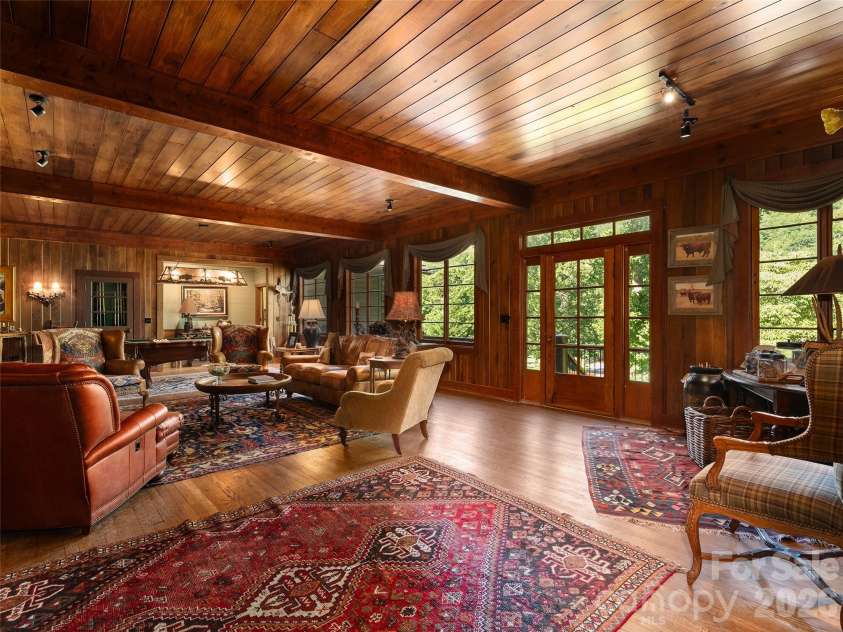 470 & 482 East Fork Road, Canton, NC 28716.  MLS# CAR4413723, YatesRealty ID 43947. 