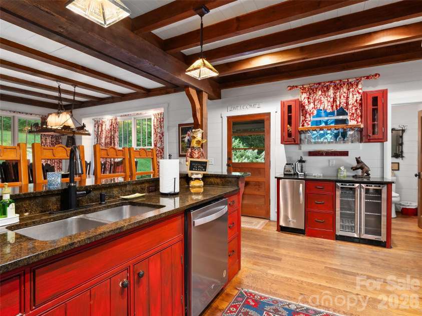 470 & 482 East Fork Road, Canton, NC 28716.  MLS# CAR4413723, YatesRealty ID 43947. 