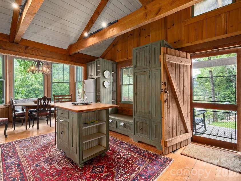 470 & 482 East Fork Road, Canton, NC 28716.  MLS# CAR4413723, YatesRealty ID 43947. 