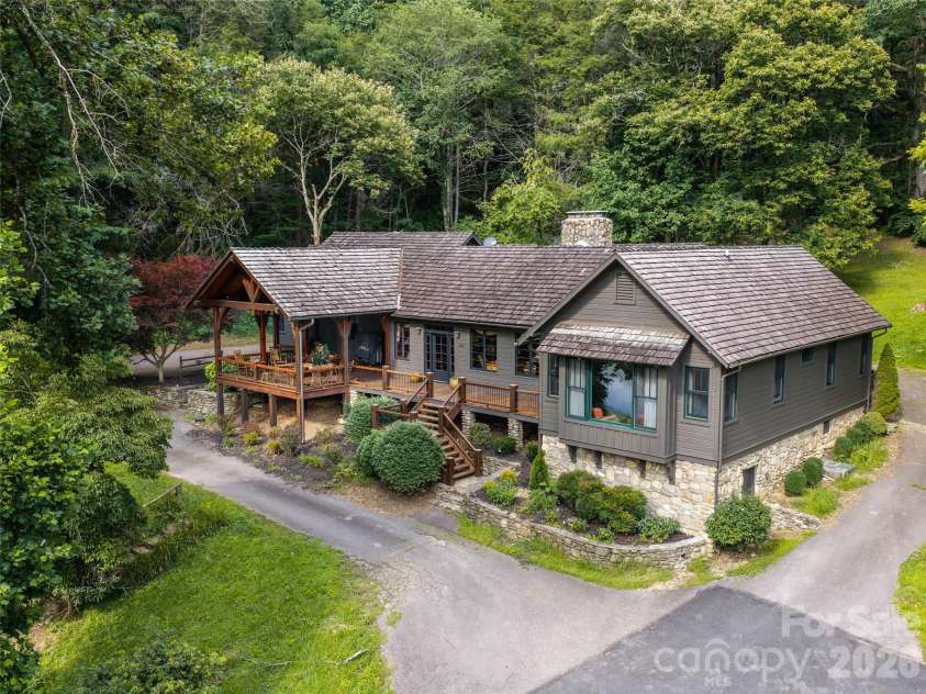 470 & 482 East Fork Road, Canton, NC 28716.  MLS# CAR4413723, YatesRealty ID 43947. 
