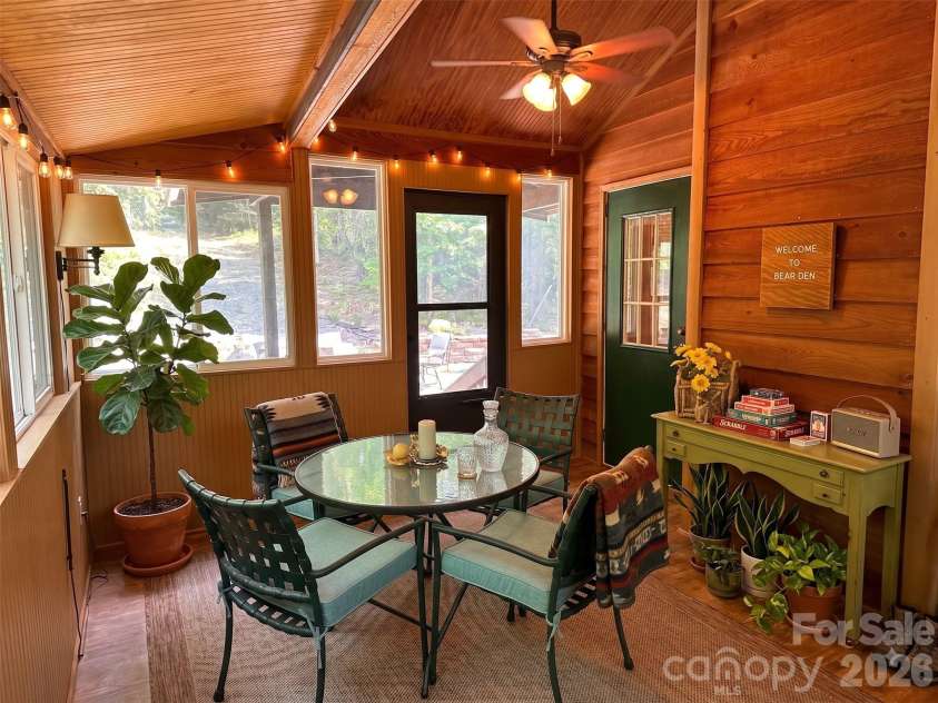 21 Bear Cub Drive, Spruce Pine, NC 28777.  MLS# CAR4410886, YatesRealty ID 43949. 