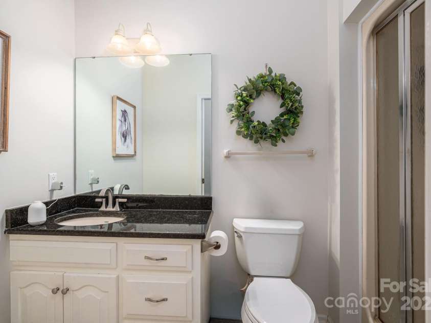 109 Nemans Cove, Cherryville, NC 28021.  MLS# CAR4299002, YatesRealty ID 4395. 