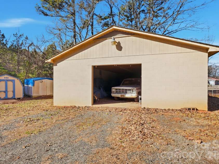 343 Carr Road, Dallas, NC 28034.  MLS# CAR4332893, YatesRealty ID 4395. 30x50 Detached garage ready for your next project!