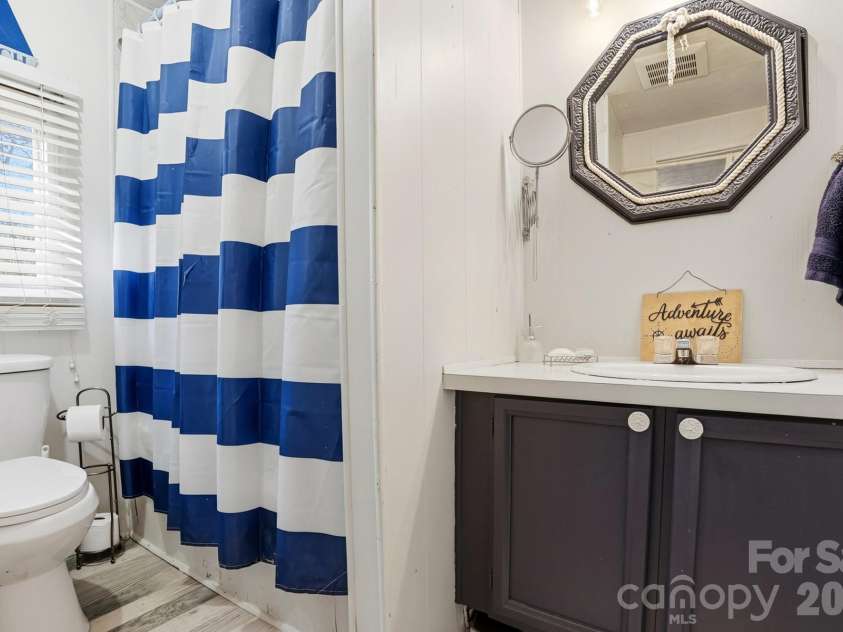 343 Carr Road, Dallas, NC 28034.  MLS# CAR4332893, YatesRealty ID 4395. Primary bathroom