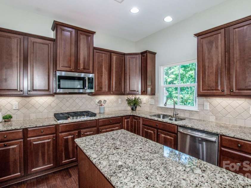 197 Chaska Loop, Troutman, NC 28166.  MLS# CAR4413695, YatesRealty ID 43951. 