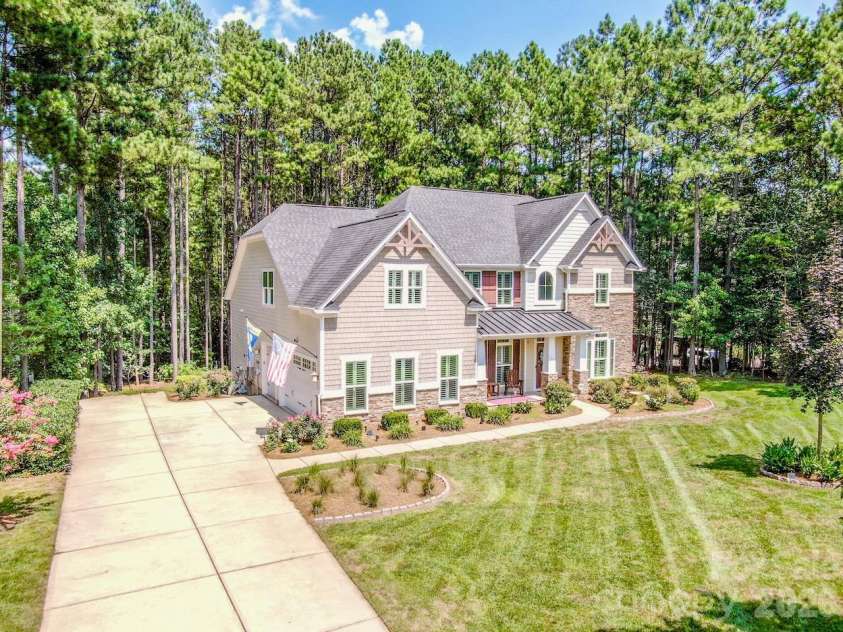 197 Chaska Loop, Troutman, NC 28166.  MLS# CAR4413695, YatesRealty ID 43951. 