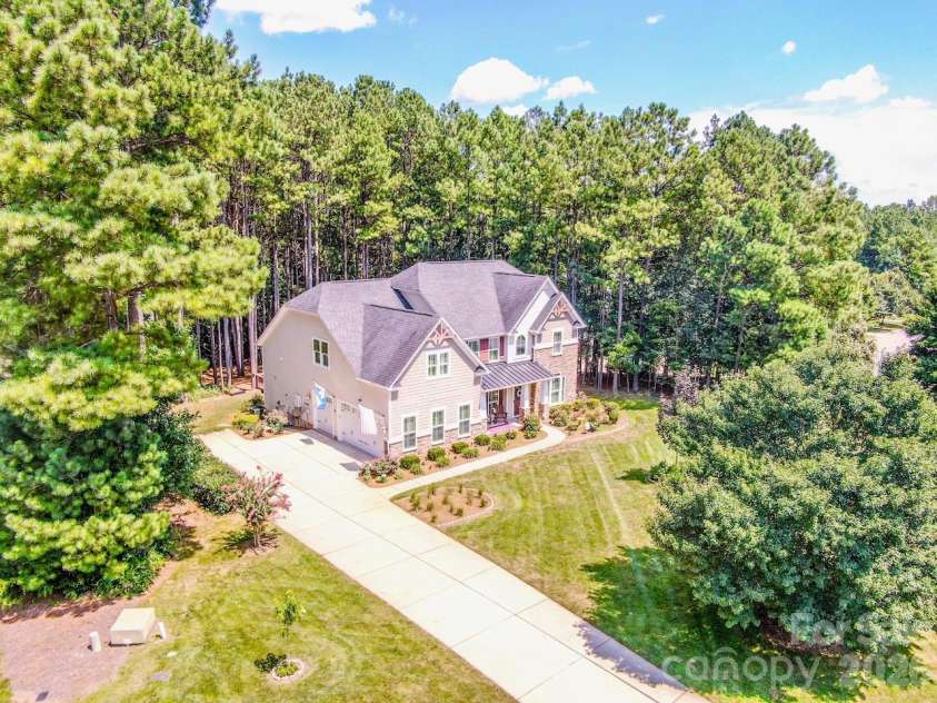 197 Chaska Loop, Troutman, NC 28166.  MLS# CAR4413695, YatesRealty ID 43951. 