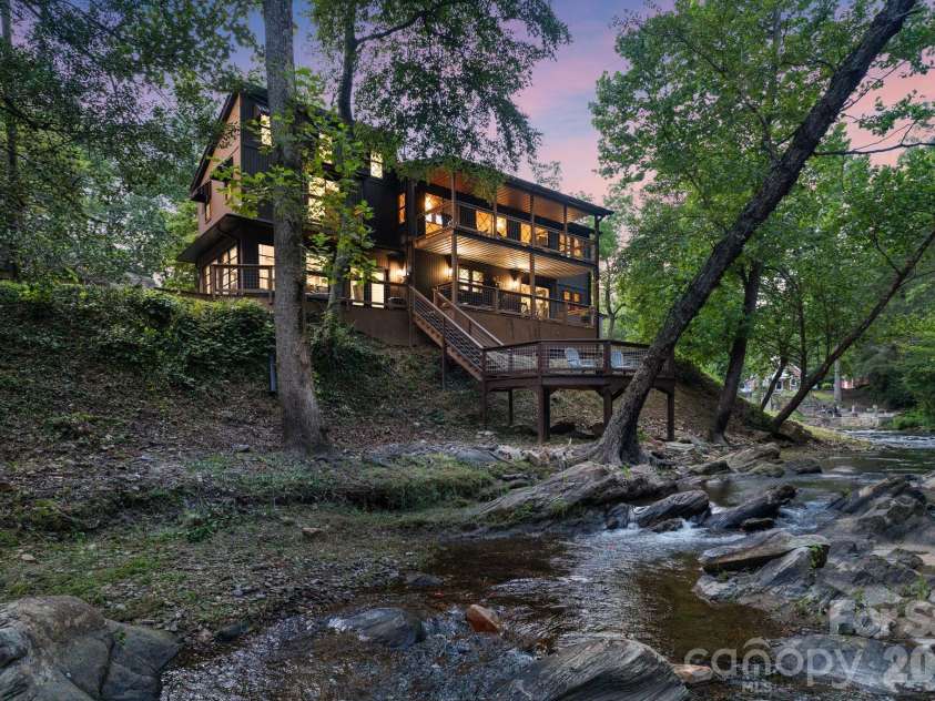 1754 Lake Tahoma Road, Marion, NC 28752.  MLS# CAR4411166, YatesRealty ID 43955. 