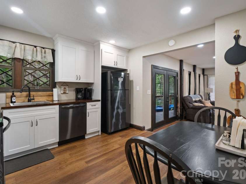 1754 Lake Tahoma Road, Marion, NC 28752.  MLS# CAR4411166, YatesRealty ID 43955. 