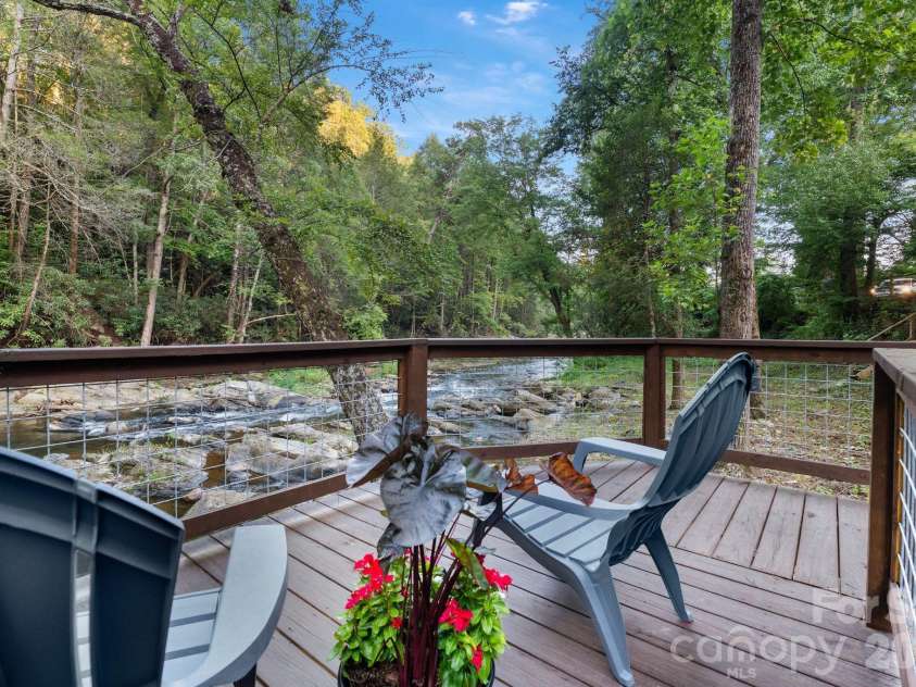 1754 Lake Tahoma Road, Marion, NC 28752.  MLS# CAR4411166, YatesRealty ID 43955. 