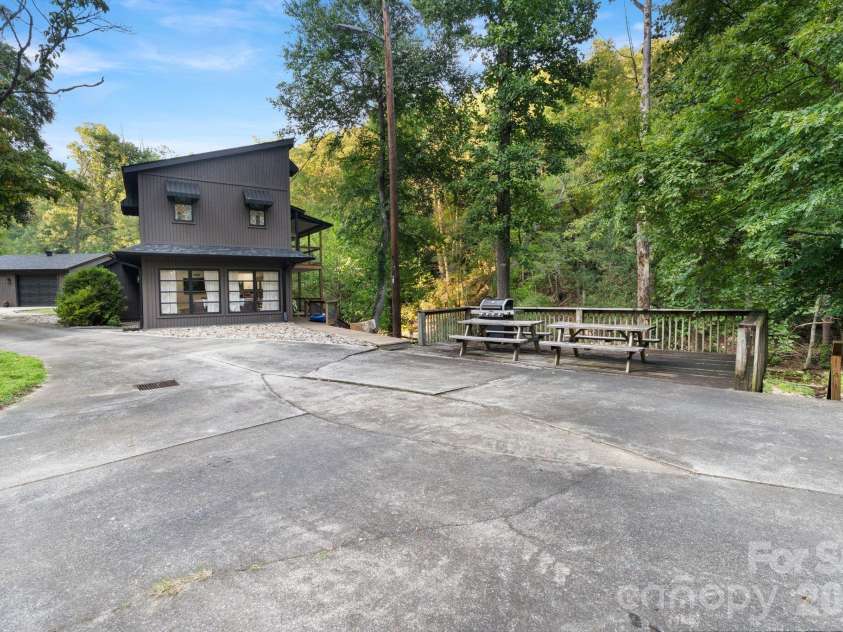1754 Lake Tahoma Road, Marion, NC 28752.  MLS# CAR4411166, YatesRealty ID 43955. 