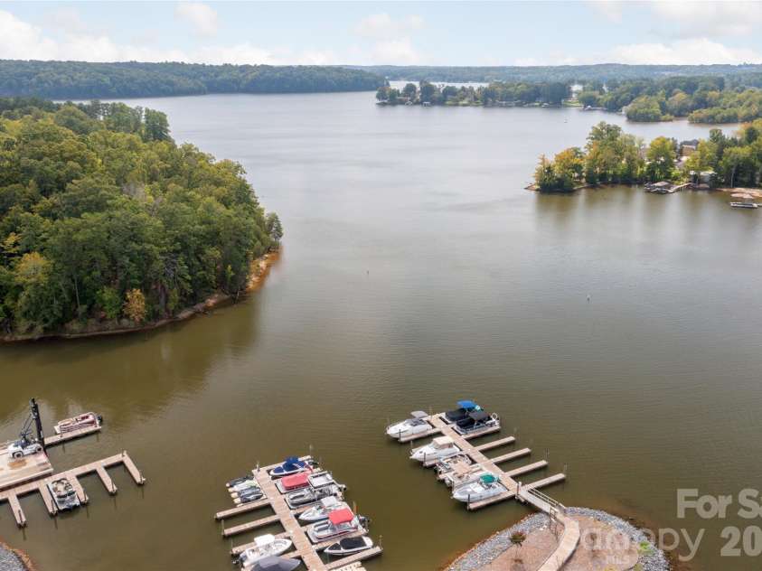 1216 Great Egret Drive, Clover, SC 29710.  MLS# CAR4393695, YatesRealty ID 43957. 