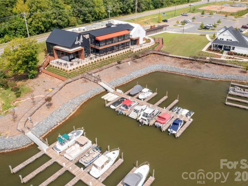 1216 Great Egret Drive, Clover, SC 29710.  MLS# CAR4393695, YatesRealty ID 43957. 