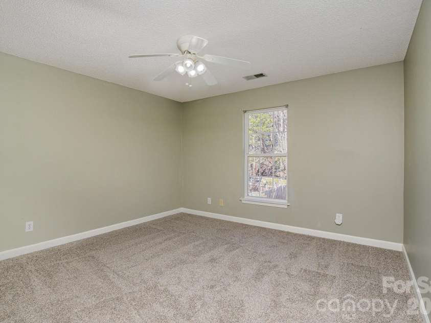 3230 Richway Court, Charlotte, NC 28216.  MLS# CAR4342451, YatesRealty ID 4396. 