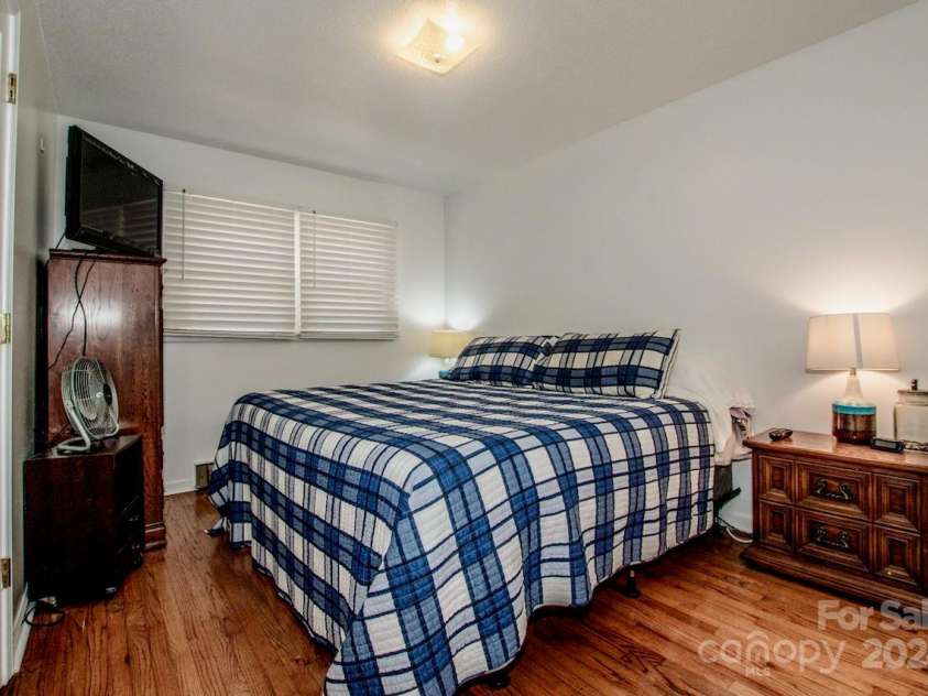 834 Brookwood Drive, Mooresville, NC 28115.  MLS# CAR4196013, YatesRealty ID 4396. 