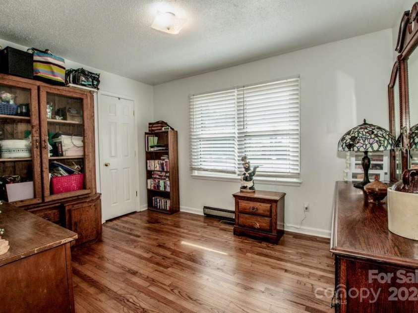 834 Brookwood Drive, Mooresville, NC 28115.  MLS# CAR4196013, YatesRealty ID 4396. 
