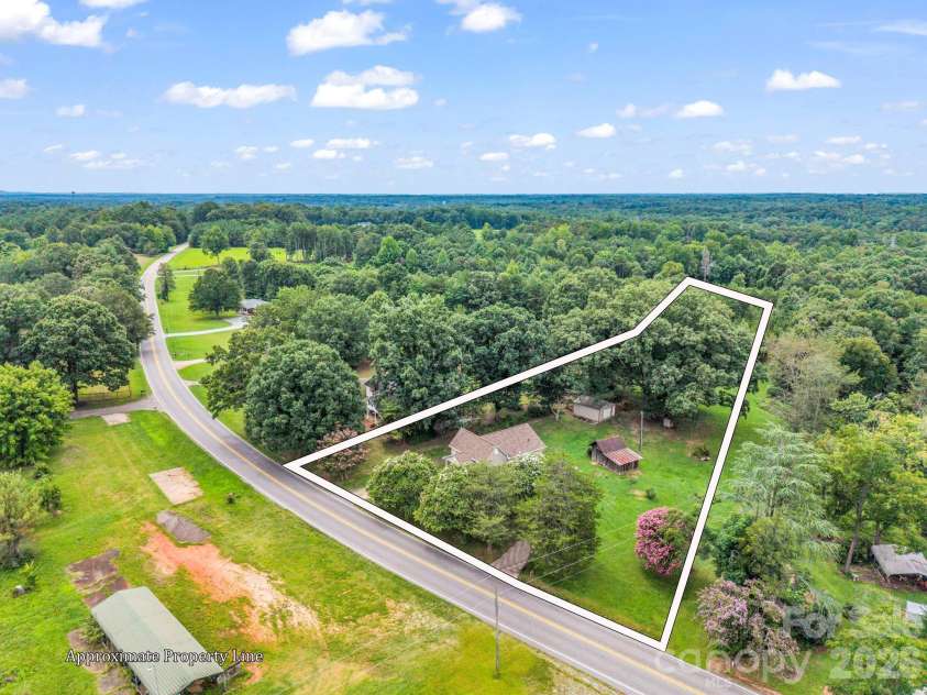 1264 Piney Ridge Road, Forest City, NC 28043.  MLS# CAR4412890, YatesRealty ID 43962. 