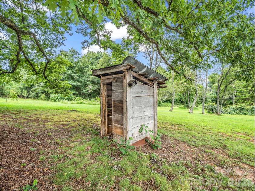1264 Piney Ridge Road, Forest City, NC 28043.  MLS# CAR4412890, YatesRealty ID 43962. 
