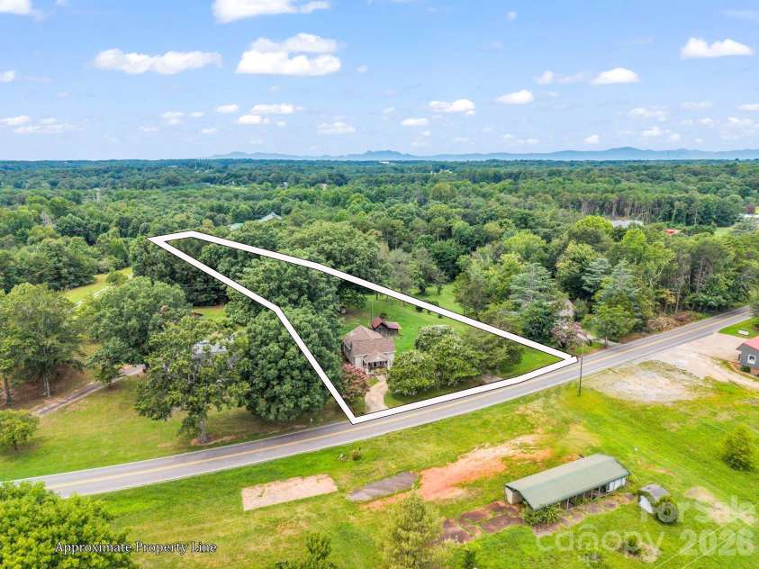 1264 Piney Ridge Road, Forest City, NC 28043.  MLS# CAR4412890, YatesRealty ID 43962. 