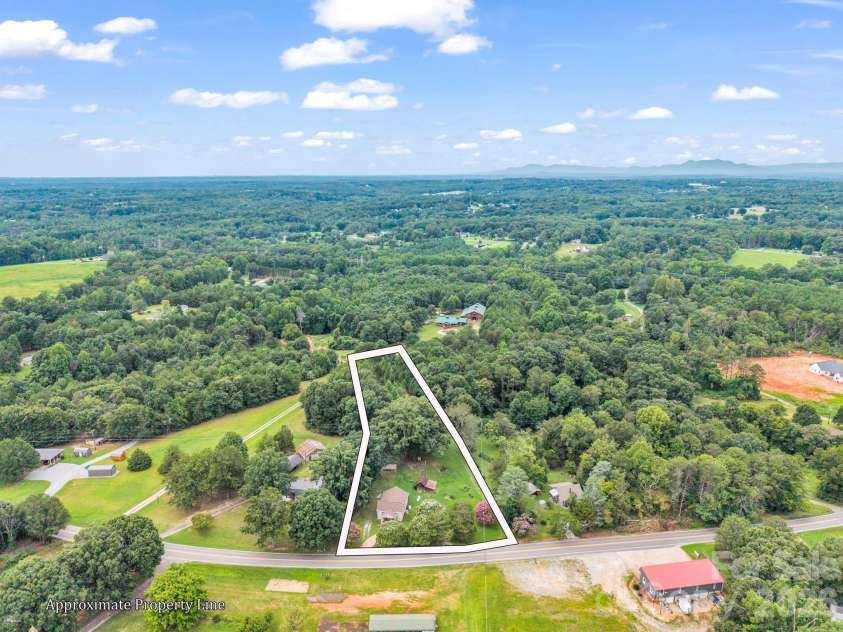 1264 Piney Ridge Road, Forest City, NC 28043.  MLS# CAR4412890, YatesRealty ID 43962. 