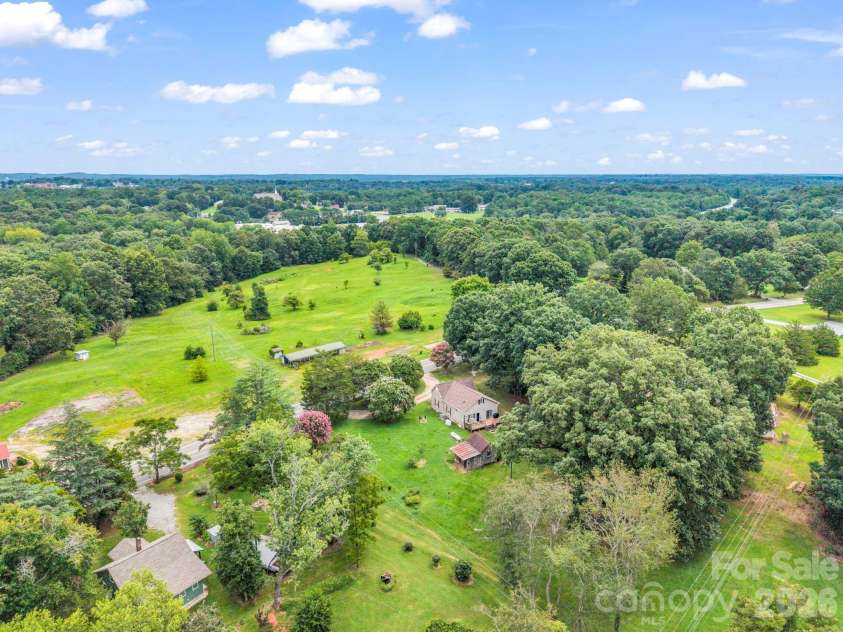 1264 Piney Ridge Road, Forest City, NC 28043.  MLS# CAR4412890, YatesRealty ID 43962. 