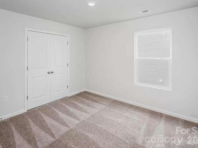 1737 Nia Road, Charlotte, NC 28215.  MLS# CAR4403683, YatesRealty ID 43963. 