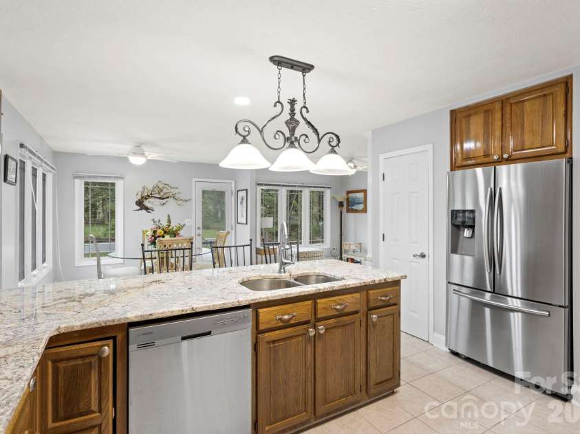 231 Kimberly Ann Drive, Hendersonville, NC 28792.  MLS# CAR4413448, YatesRealty ID 43965. 