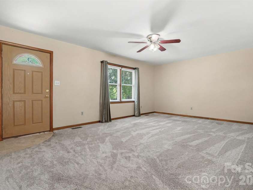 1751 Piney Road, Hickory, NC 28602.  MLS# CAR4413437, YatesRealty ID 43968. 
