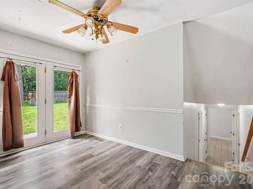 1751 Piney Road, Hickory, NC 28602.  MLS# CAR4413437, YatesRealty ID 43968. 
