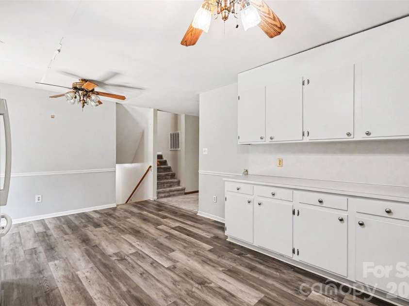 1751 Piney Road, Hickory, NC 28602.  MLS# CAR4413437, YatesRealty ID 43968. 