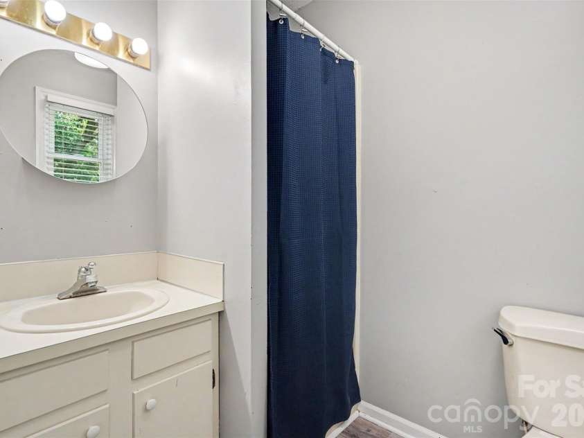 1751 Piney Road, Hickory, NC 28602.  MLS# CAR4413437, YatesRealty ID 43968. 
