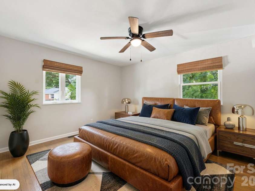 2700 Ravencroft Drive, Charlotte, NC 28208.  MLS# CAR4414006, YatesRealty ID 43971. 