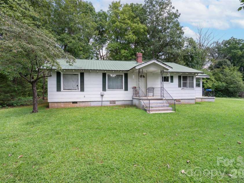 2478 NC Hwy 108 Highway, Columbus, NC 28722.  MLS# CAR4413242, YatesRealty ID 43973. 