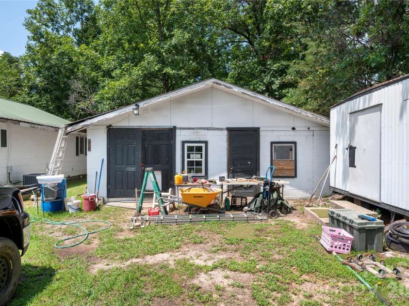 2478 NC Hwy 108 Highway, Columbus, NC 28722.  MLS# CAR4413242, YatesRealty ID 43973. 