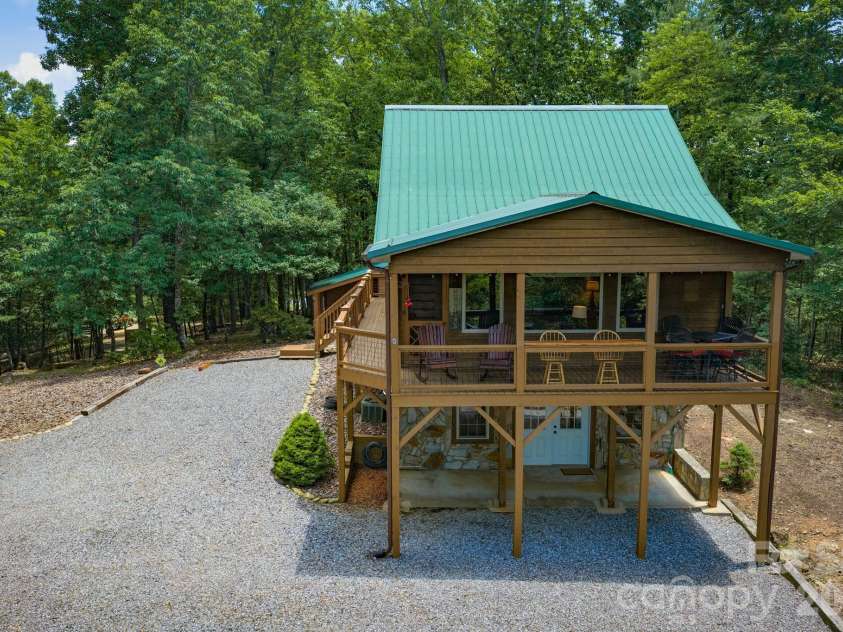 1987 Buck Mountain Road, Purlear, NC 28665.  MLS# CAR4394958, YatesRealty ID 43974. 