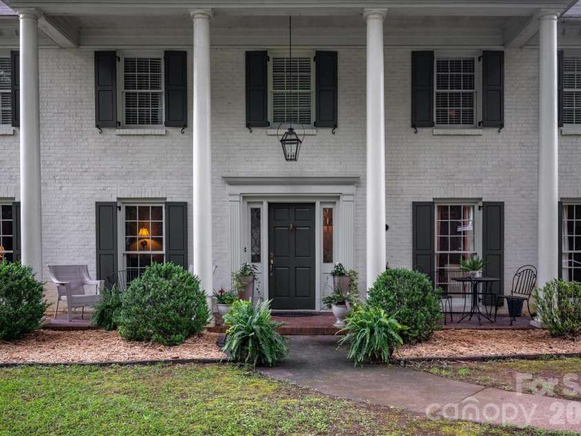 4419 Darventry Court, Charlotte, NC 28226.  MLS# CAR4403931, YatesRealty ID 43975. 