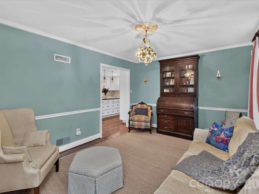 4419 Darventry Court, Charlotte, NC 28226.  MLS# CAR4403931, YatesRealty ID 43975. 