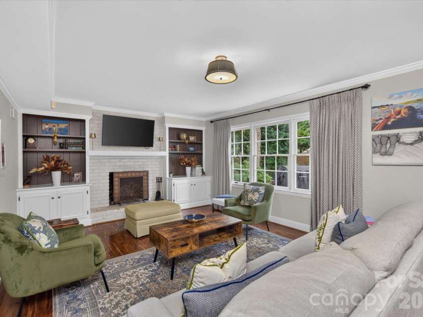 4419 Darventry Court, Charlotte, NC 28226.  MLS# CAR4403931, YatesRealty ID 43975. 