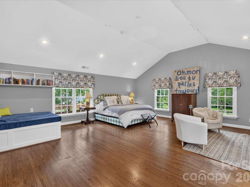 4419 Darventry Court, Charlotte, NC 28226.  MLS# CAR4403931, YatesRealty ID 43975. 