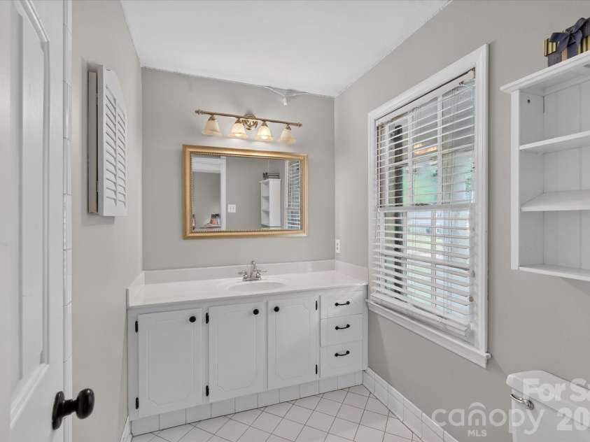 4419 Darventry Court, Charlotte, NC 28226.  MLS# CAR4403931, YatesRealty ID 43975. 