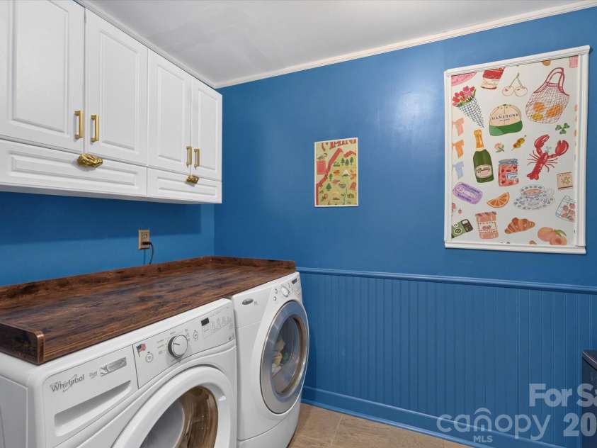 4419 Darventry Court, Charlotte, NC 28226.  MLS# CAR4403931, YatesRealty ID 43975. 