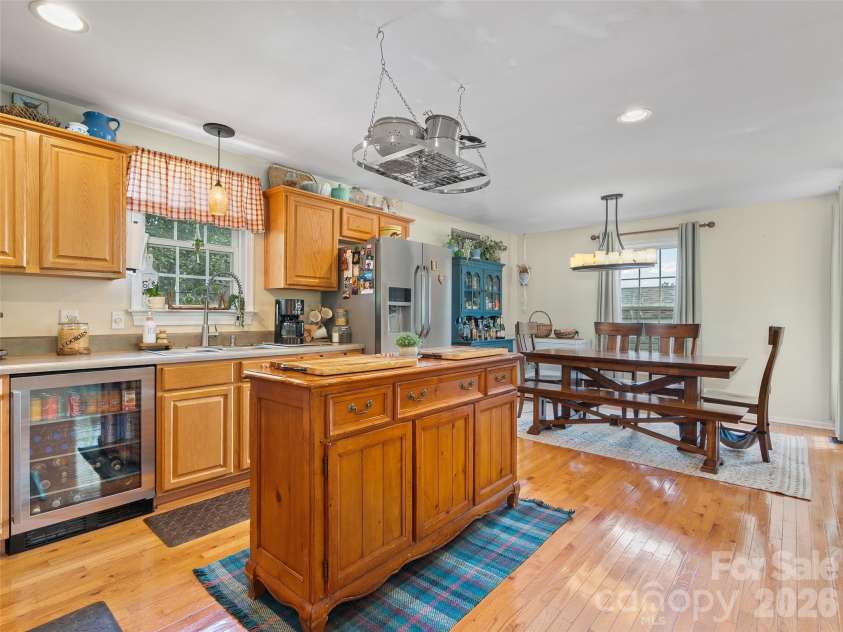 14 Folsom Drive, Candler, NC 28715.  MLS# CAR4414461, YatesRealty ID 43977. 