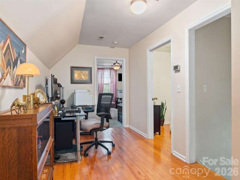 14 Folsom Drive, Candler, NC 28715.  MLS# CAR4414461, YatesRealty ID 43977. 