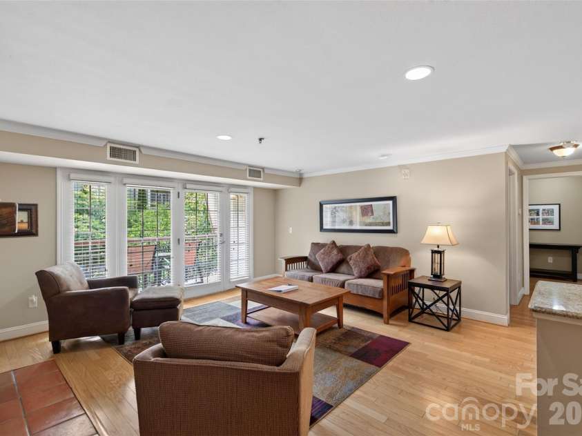 413 Bowling Park Road, Asheville, NC 28803.  MLS# CAR4414486, YatesRealty ID 43979. 