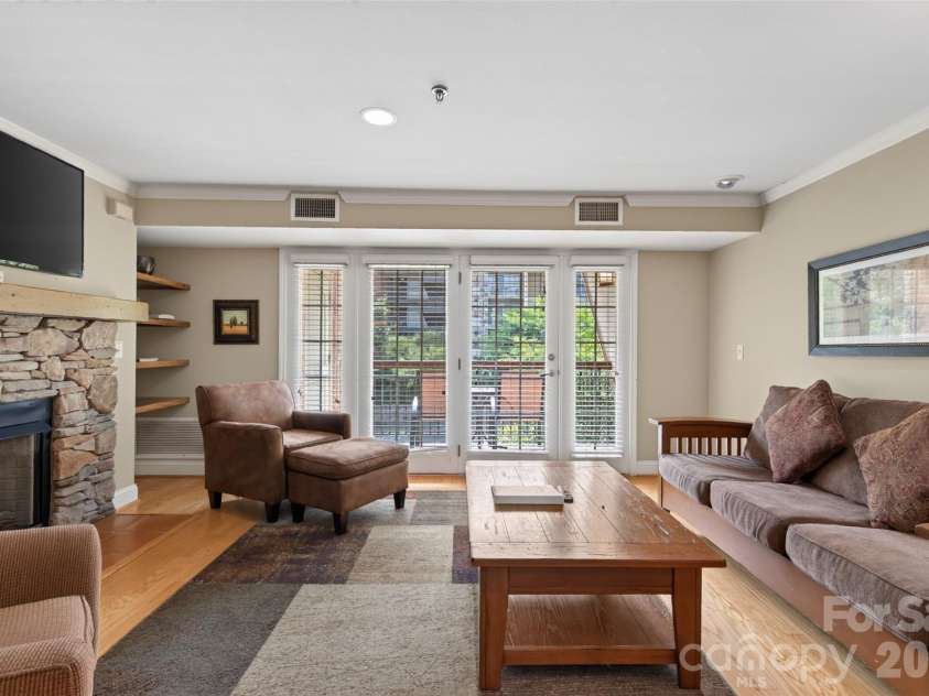 413 Bowling Park Road, Asheville, NC 28803.  MLS# CAR4414486, YatesRealty ID 43979. 