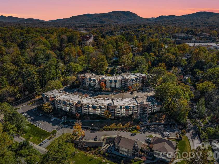 413 Bowling Park Road, Asheville, NC 28803.  MLS# CAR4414486, YatesRealty ID 43979. 