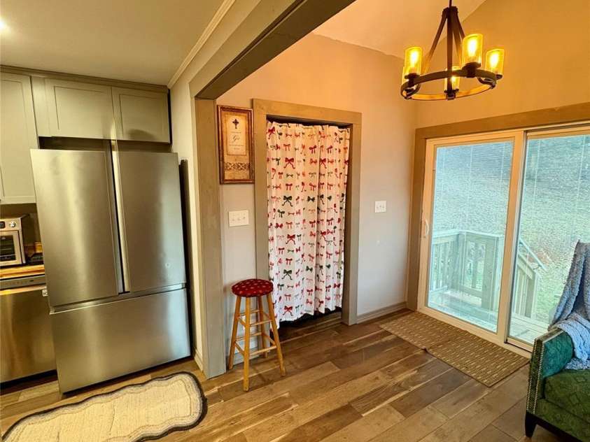 2050 Blowing Rock Boulevard, Lenoir, NC 28645.  MLS# CAR4341437, YatesRealty ID 4398. 